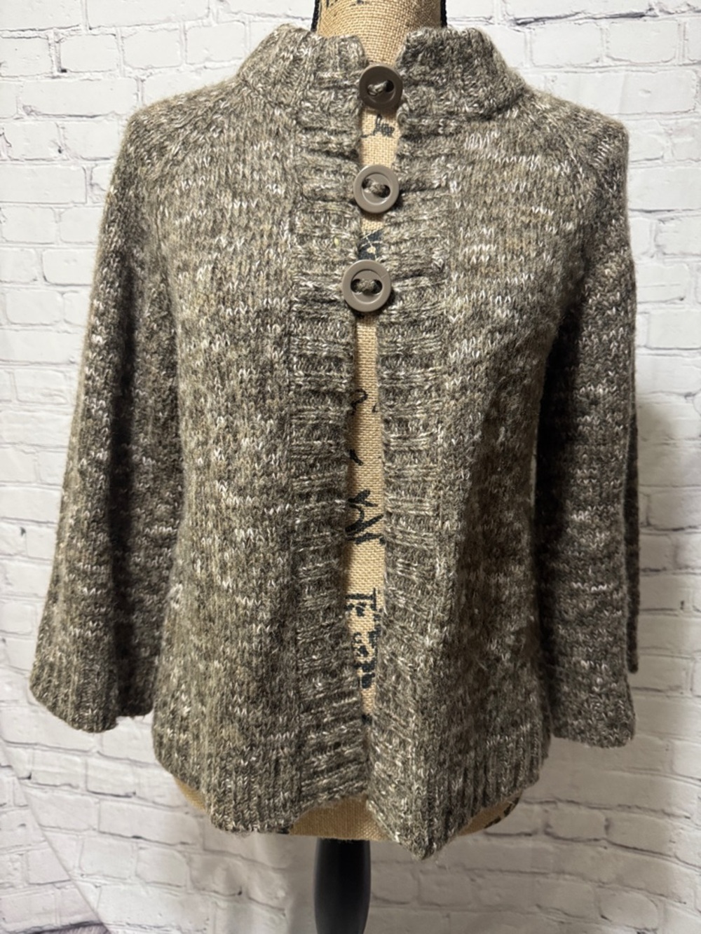 EUC GNW Cozy Taupe Knit Button-Front Women's Sweater